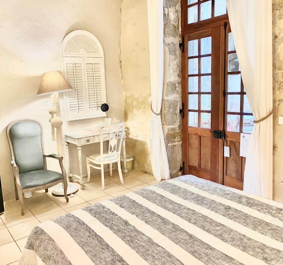 Maison&Table d hôtes - Hôtel de Vigniamont Pézenas Exterior foto